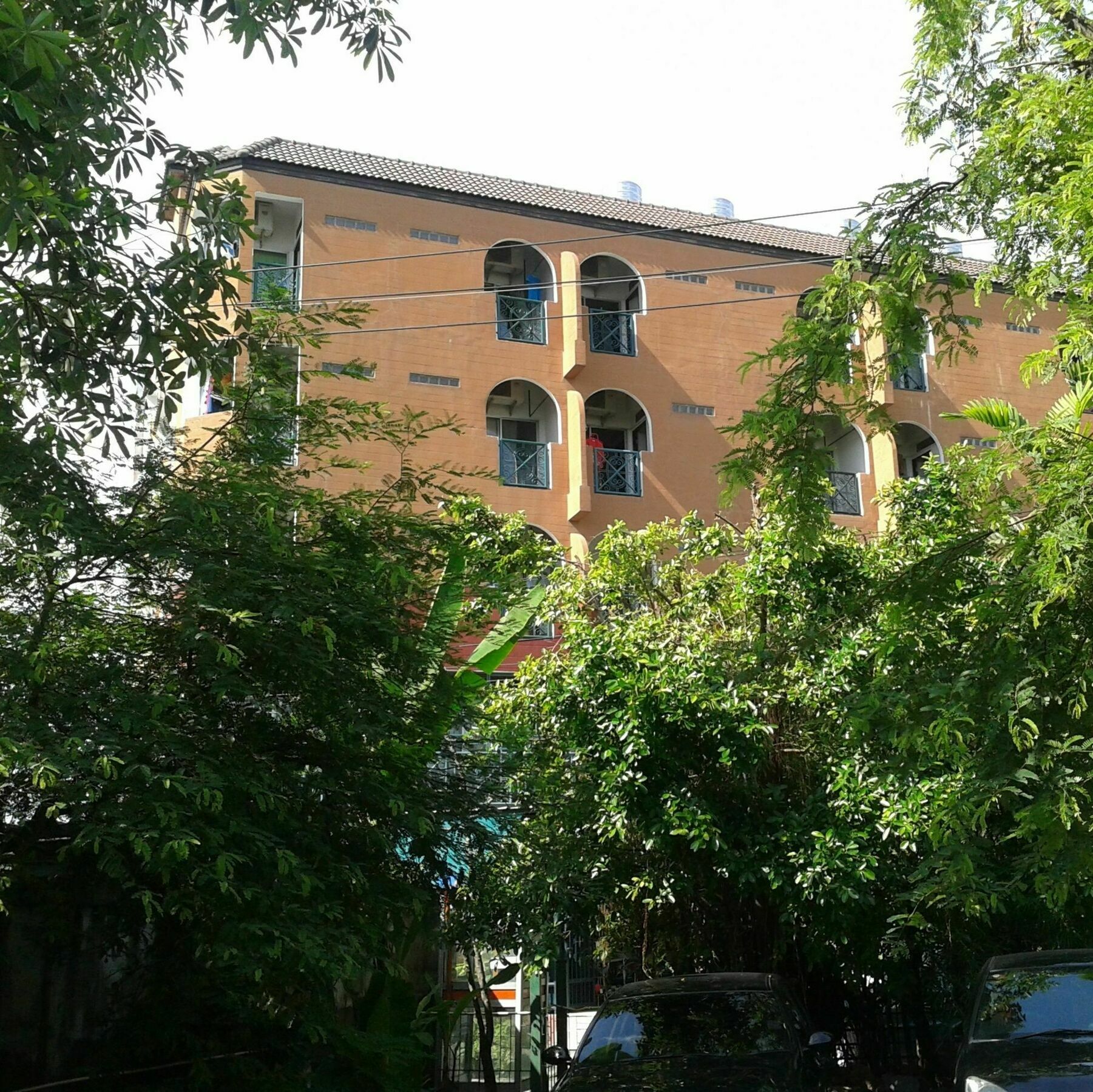 Baan Khun Mae Apartment Bangkok Zewnętrze zdjęcie